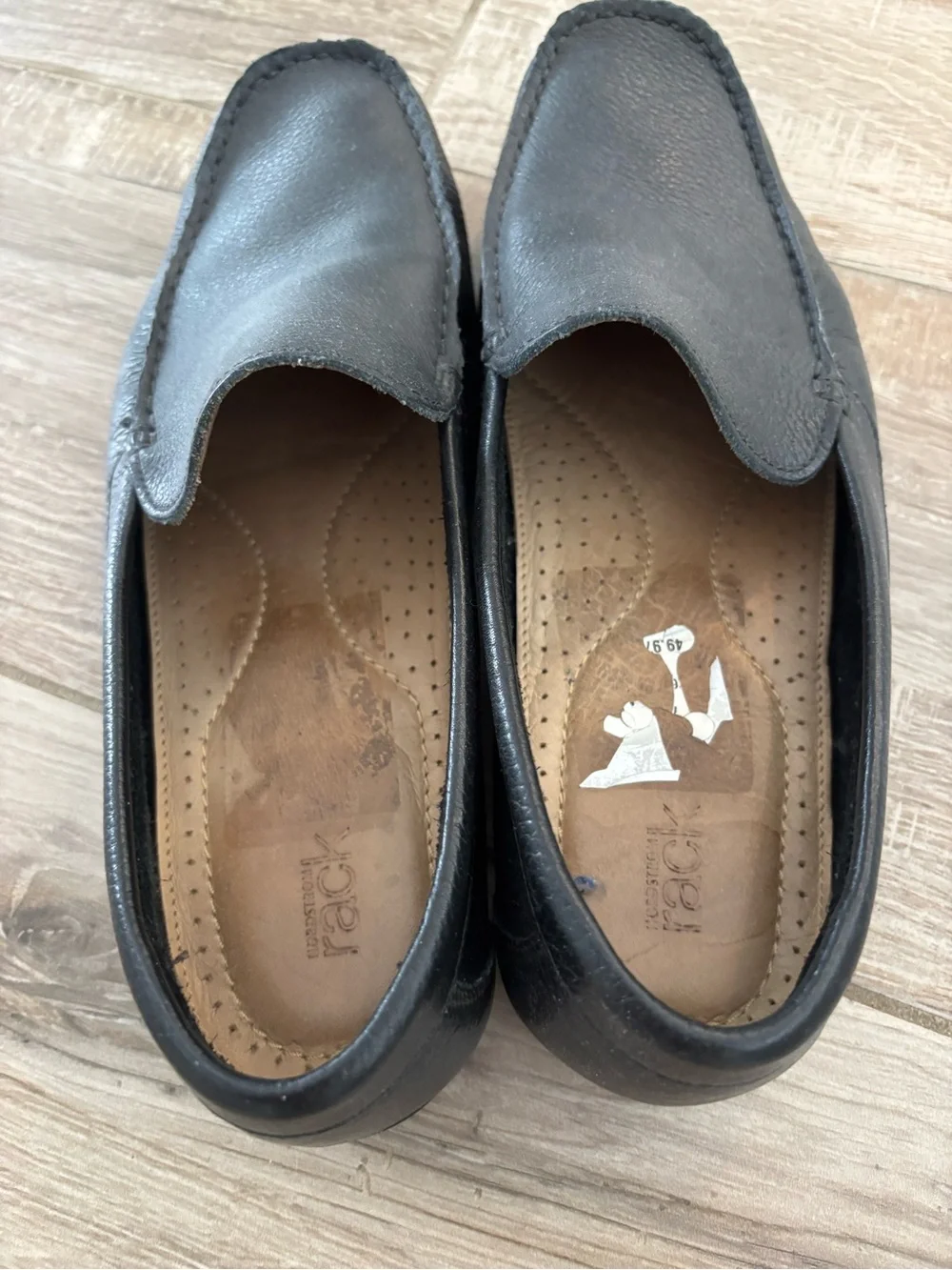 Classic Men’s Black Leather Slip-On Loafers size 9